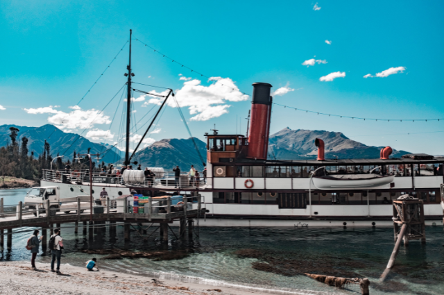 Discover Queenstown Image